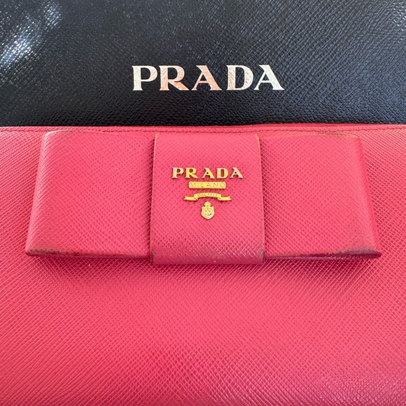 Prada Saffiano Fiocco Leather Peonia Long Zip Wallet (Full Inclusion) - Picture 2 of 11
